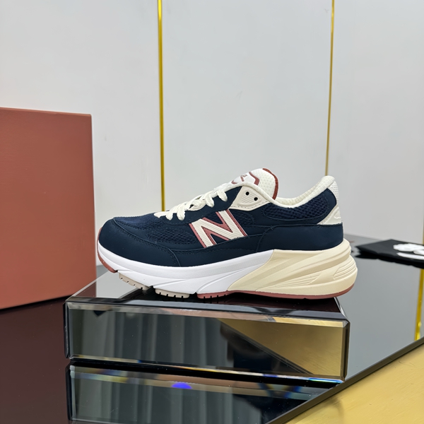 スーパーコピーブランド靴正面デザイン